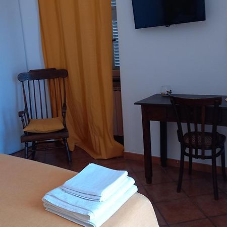 La Casa Del Sole Bed and Breakfast Vico Equense Eksteriør billede